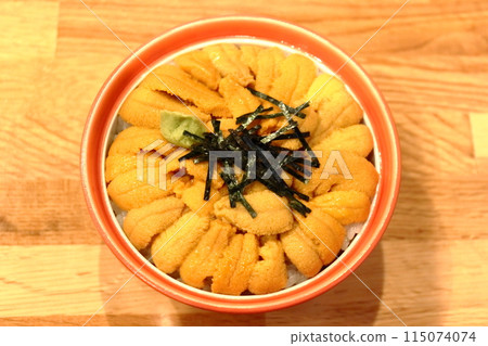 Sea urchin rice bowl from Rebun Island Sea urchin rice bowl from Rebun Island 115074074