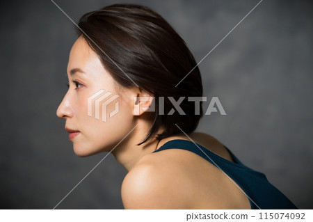 女生 女孩 女性 115074092