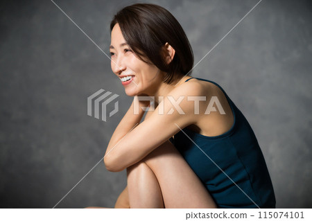 female, lady, woman 115074101