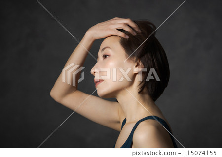 女生 女孩 女性 115074155