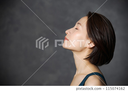 female, lady, woman 115074162