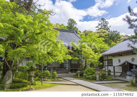 新鮮的綠色京都，牧尾山西名寺本堂/松天堂 115074692