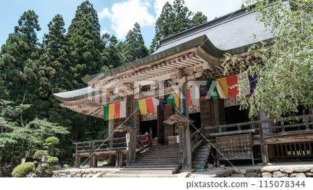 山寺（立石寺）：骨中堂 115078344