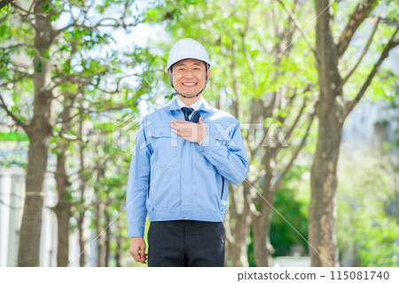 穿著工作服、戴頭盔的男人，交給我們吧 115081740