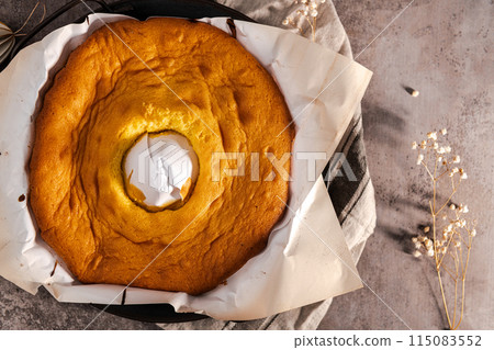 Pao de lo or sponge cake 115083552