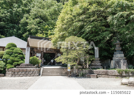 Yamadera (Risshakuji): Mountain Gate 115085022