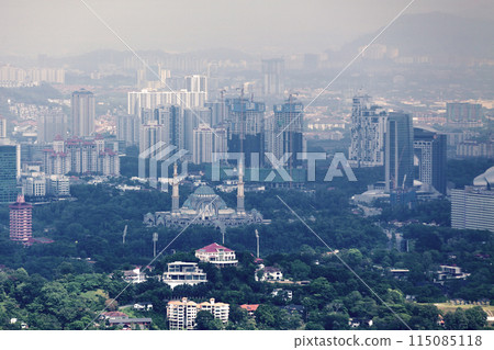 The Federal Territory Mosque in Kuala Lumpur 115085118