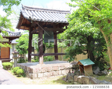 Emperor Toba's Mausoleum at Anrakuju-in Temple, Misasagi at Anrakuju-in Temple, Takeda Jobodai-incho, Fushimi Ward, Kyoto City, and the bell tower at Anrakuju-in Temple Emperor Toba's Mausoleum at Anrakuju-in Temple, Misasagi at Anrakuju-in Temple, Takeda Jobodai-incho, Fushimi Ward, Kyoto City, and the bell tower at Anrakuju-in Temple 115086638