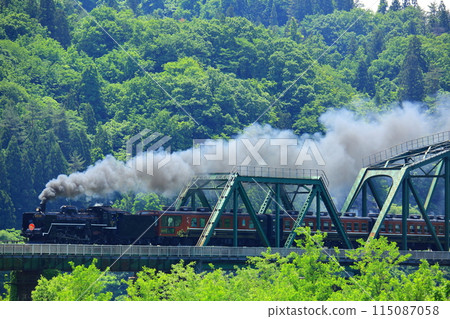 SL banetsu渡過阿賀野川深戶橋的故事 115087058
