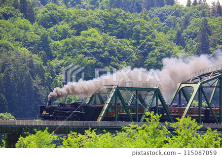 SL banetsu渡過阿賀野川深戶橋的故事 115087059