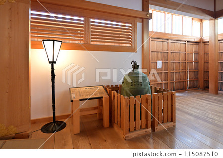 筱山城大聖院陳列的寺鐘（兵庫縣丹波筱山市） 115087510