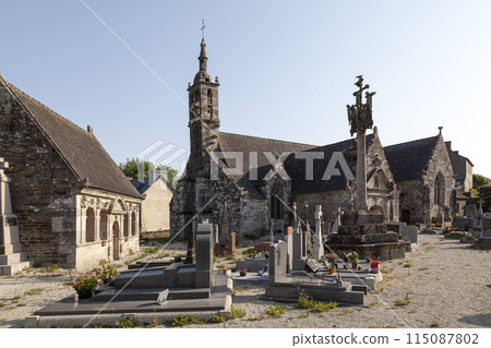The Parish enclosure of Lannedern The Parish enclosure of Lannedern 115087802