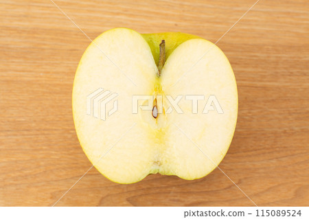 Green apple (Shinano Gold) Green apple (Shinano Gold) 115089524