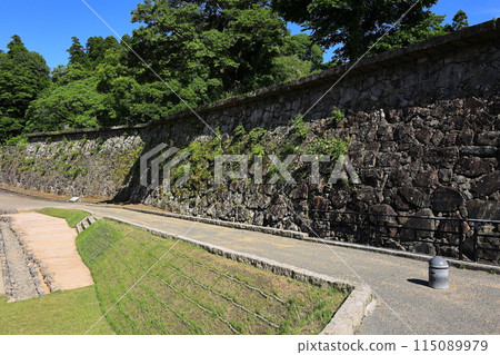 Hitoyoshi Castle Ruins: Musha-gaeshi 115089979