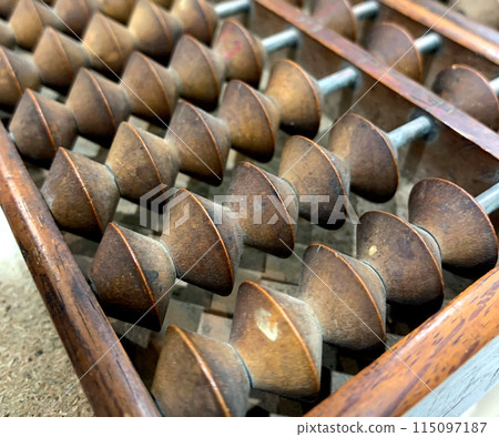 Antique Japanese calculator. It can calculate. Arithmetic and accounting. Antique Japanese calculator. It can calculate. Arithmetic and accounting. 115097187