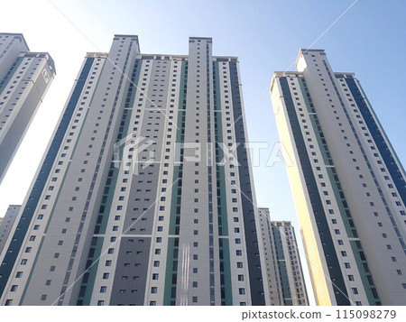 An image explaining the sturdiness of Korean apartments, their high-rise design, and the key points of life. 115098279