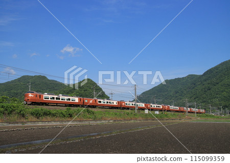 The new 273 series Yakumo express train debuted on the Hakubi Line_Photo taken on May 17, 2024 115099359