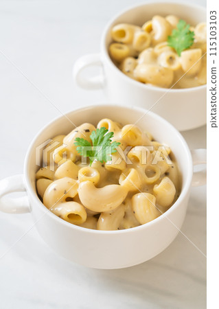 macaroni and cheese with herbs macaroni and cheese with herbs 115103103