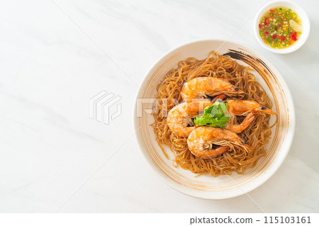 Casseroled or Baked Shrimp with Glass Noodles 115103161