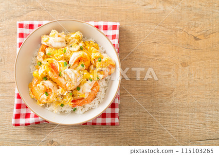 creamy omelet with shrimps rice bowl creamy omelet with shrimps rice bowl 115103265