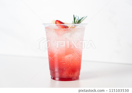 strawberry with soda in glass 115103530