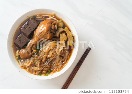Stewed Chicken Noodle Soup Bowl 115103754