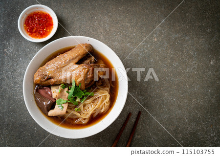Braised duck noodles with brown soup 115103755