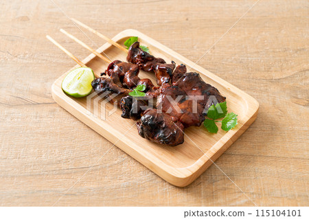 grilled chicken liver with herbs and spices 115104101