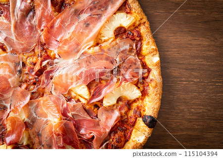 Pizza with prosciutto or parma ham pizza Pizza with prosciutto or parma ham pizza 115104394