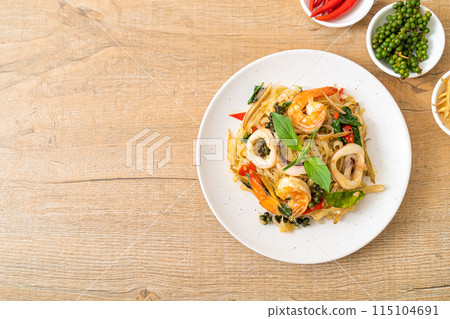 stir fried spicy noodles with sea food stir fried spicy noodles with sea food 115104691