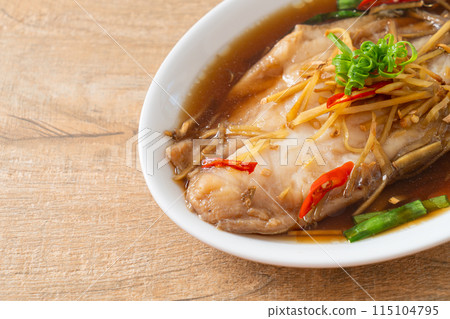 Steamed Fish with Soy Sauce 115104795