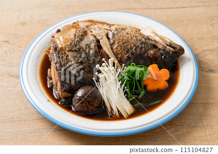 Boiled Fish Head with Soy Sauce 115104827