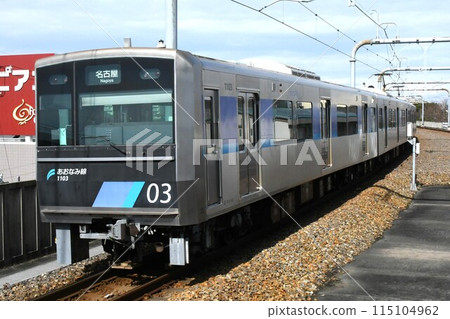 Nagoya Rinkai Rapid Railway 1000 series train travelling on the Aonami Line towards Nagoya 115104962