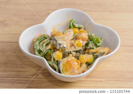 Pumpkin and corn salad 115105744