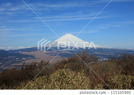 從蘆之湖天際線眺望富士山 115105980