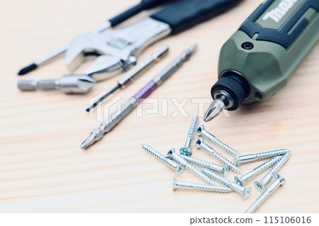 Do-it-yourself Do-it-yourself 115106016