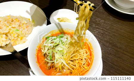 Spicy and delicious tantanmen Spicy and delicious tantanmen 115111140