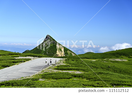 烏帽山(拍攝地點:大黑山乘鞍) 烏帽山(拍攝地點:大黑山乘鞍) 115112512