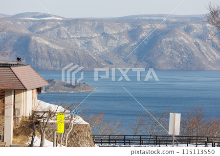 Hakko Pass Observation Deck and Lake Towada in spring (Akita Prefecture) 115113550