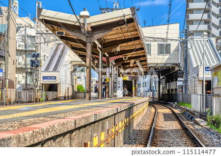 千葉縣市川市的街景 京成八幡站 115114477