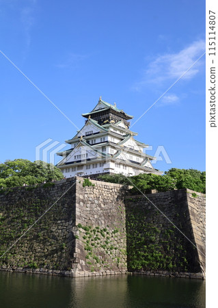 大阪城公園,從 Towerman 休息室看到的新鮮綠色大阪城,初夏,夏季,春天,大阪城,大阪觀光,陽光明媚的日子大阪城 大阪城公園,從 Towerman 休息室看到的新鮮綠色大阪城,初夏,夏季,春天,大阪城,大阪觀光,陽光明媚的日子大阪城 115114807