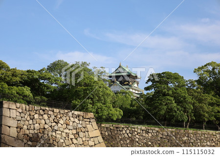 Osaka Castle, spring, summer, early summer, autumn, Osaka Castle with fresh greenery seen from a tower mansion lounge, Osaka Castle Park, Osaka sightseeing, Kansai sightseeing 115115032