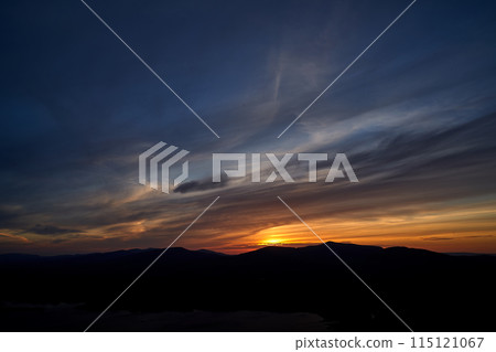 ireland mountains morning light mist fog ireland mountains morning light mist fog 115121067