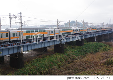 中央快速線綠色車廂試運行，連接4輛 115121964