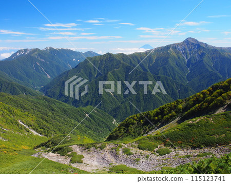 初秋的南阿爾卑斯山、千城岳或北岳、法王三山 初秋的南阿爾卑斯山、千城岳或北岳、法王三山 115123741