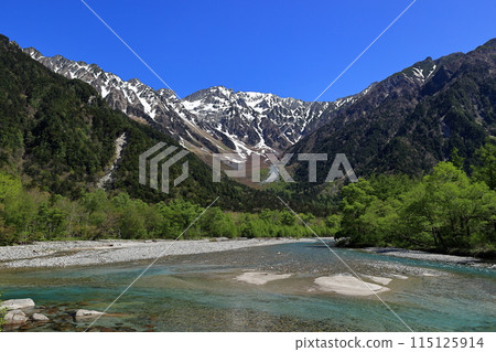 Fresh greenery in Kamikochi: Hotaka mountain range and Azusa River 115125914