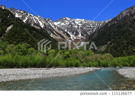 Fresh greenery in Kamikochi: The Hotaka mountain range and the Azusa River as seen from near Konashidaira Fresh greenery in Kamikochi: The Hotaka mountain range and the Azusa River as seen from near Konashidaira 115126077