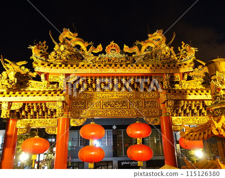 關帝廟夜晚燈火通明 關帝廟夜晚燈火通明 115126380