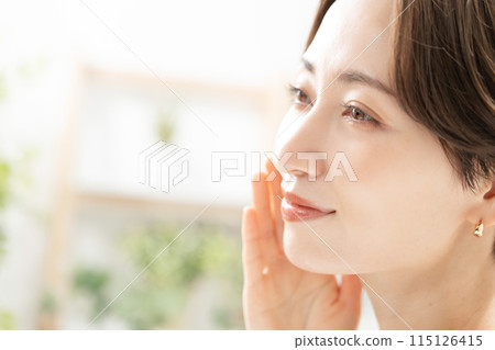 女性皮膚護理 115126415