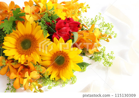 Sun flower arrangement 115130309